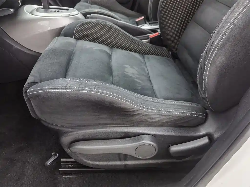 Infiniti ESQ 2014 1.6L Free Edition фото 20