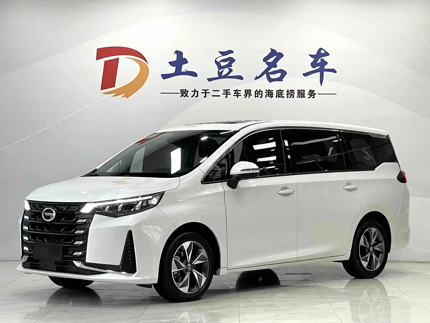  GAC Trumpchi Trumpchi M6 2021 270T DCT Premium Edition (7-seater)