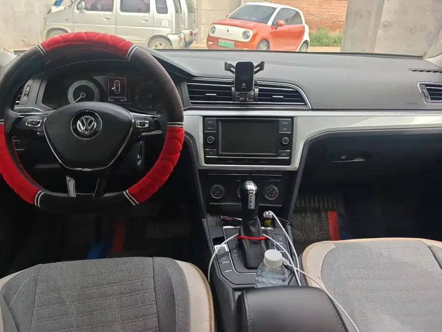 Photo 12 - Volkswagen Lamando