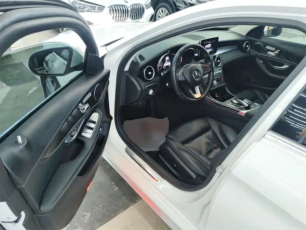 Mercedes-Benz C-Class 2018 C 200 L Sport Edition фото 16
