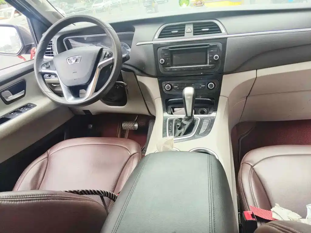 Huasong 7 2016 2015 2.0T Automatic Comfort