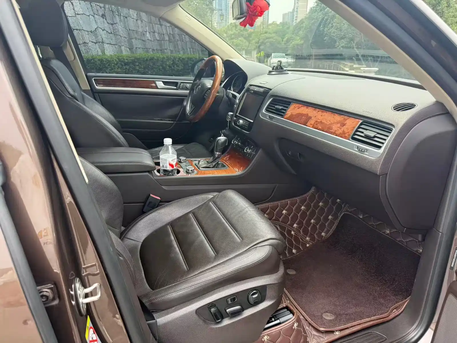 Фото 9 - Volkswagen Touareg