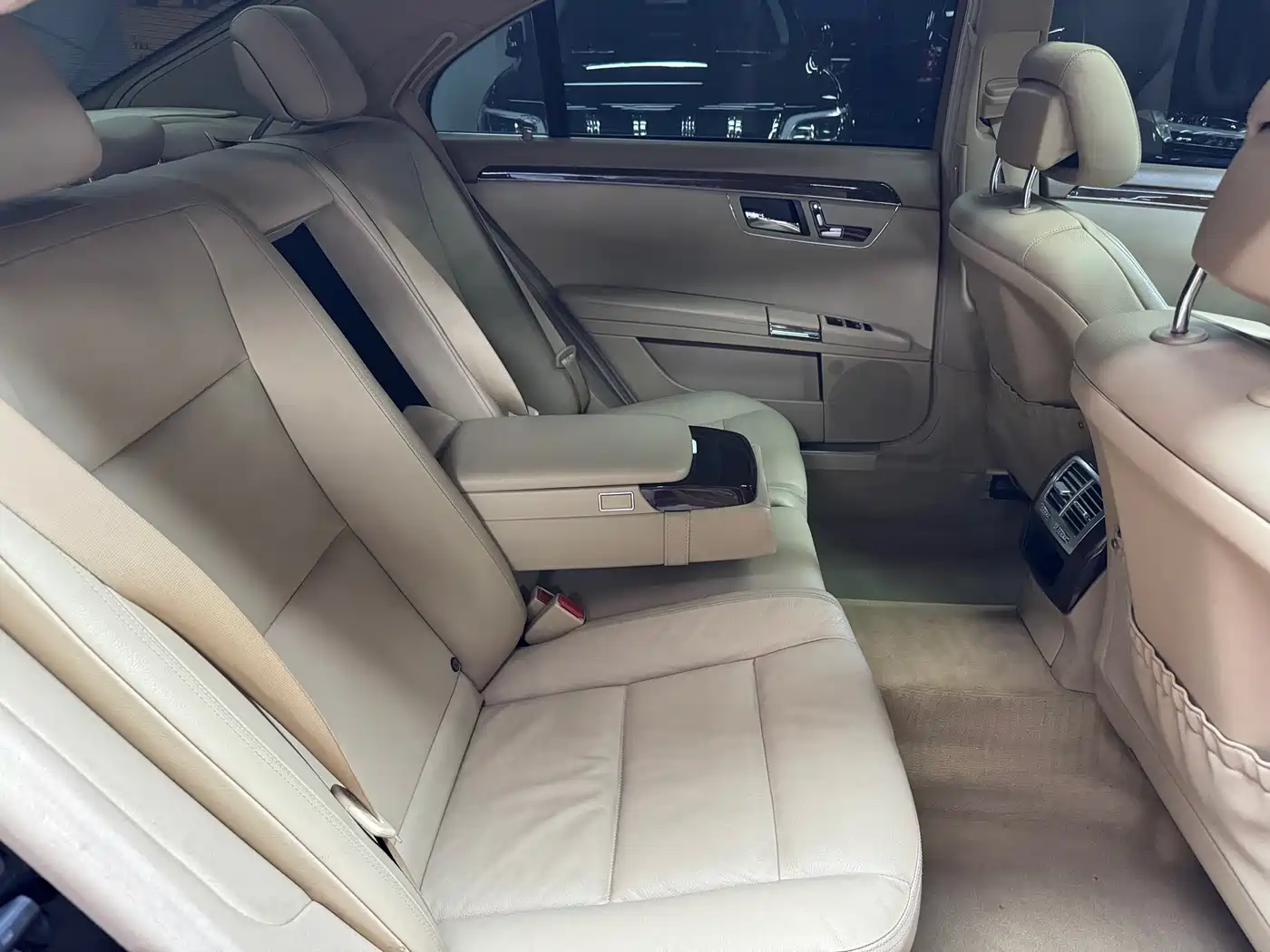 Mercedes-Benz S-Class 2012 S 300 L Business Grand Edition фото 25