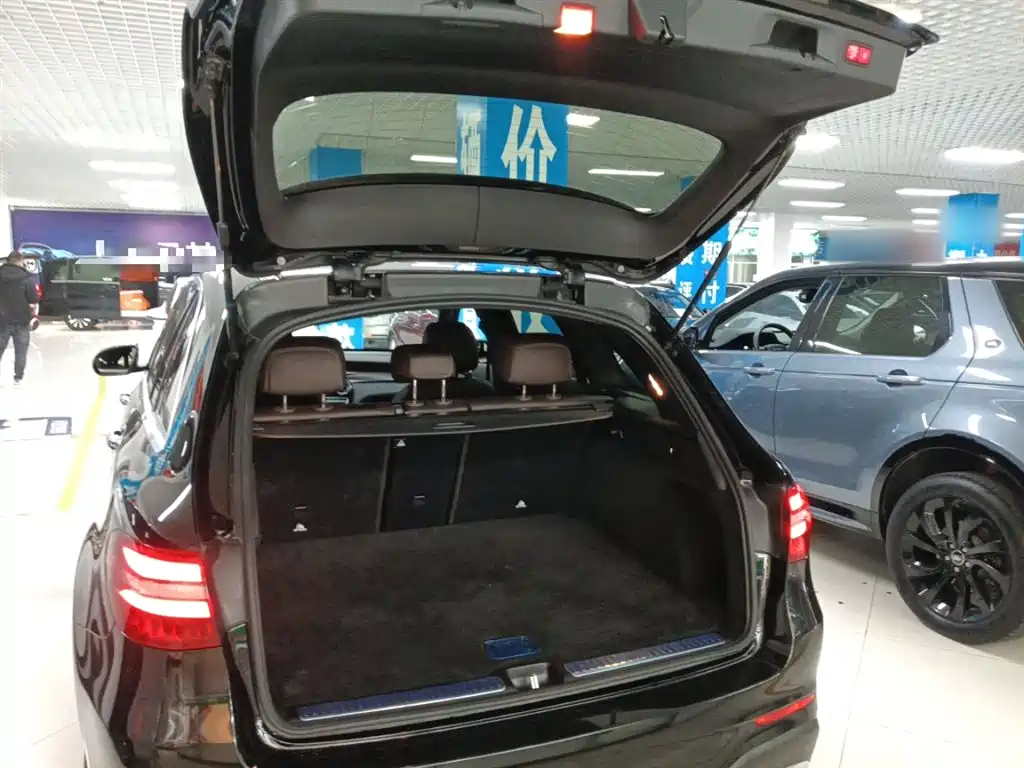 Mercedes-Benz GLC 2019 GLC 260 L 4MATIC Dynamic фото 19