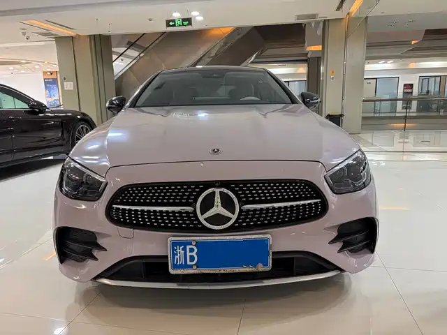 MERCEDES-BENZ E CLASS