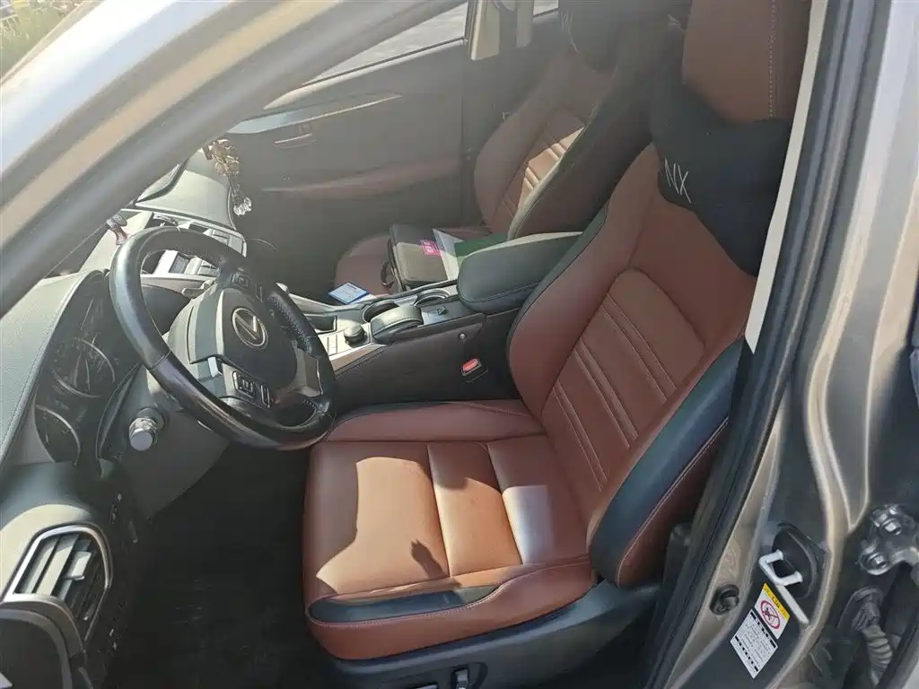 Lexus NX 2015 200t AWD F Sport фото 12
