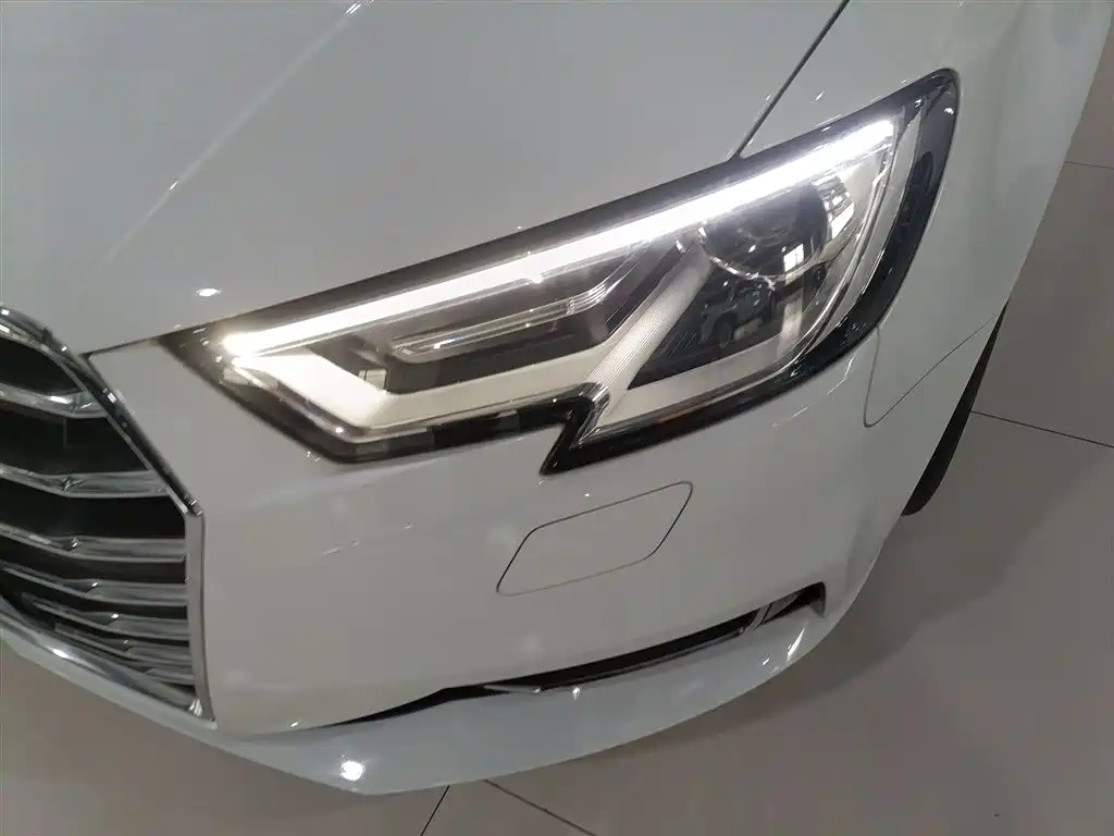 Audi A3 2019 Sportback 35 TFSI Progressive China VI фото 24
