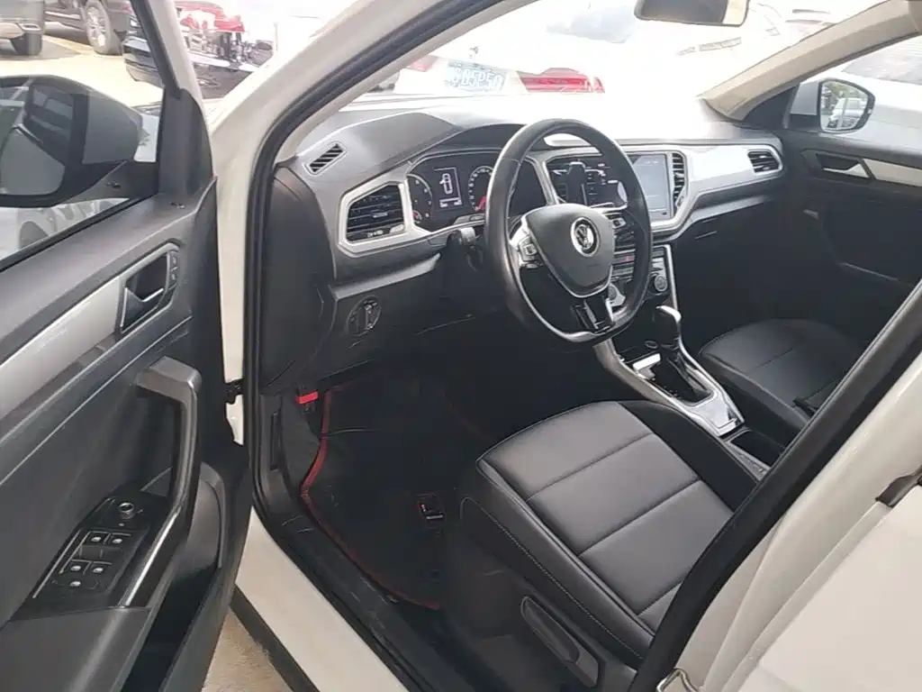 Volkswagen T-Roc, миниатюра 16