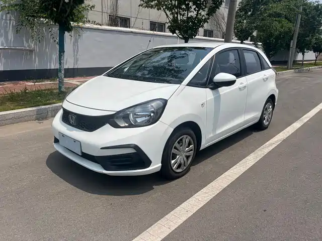 Honda Fit 1.5L CVT, Модный комфорт