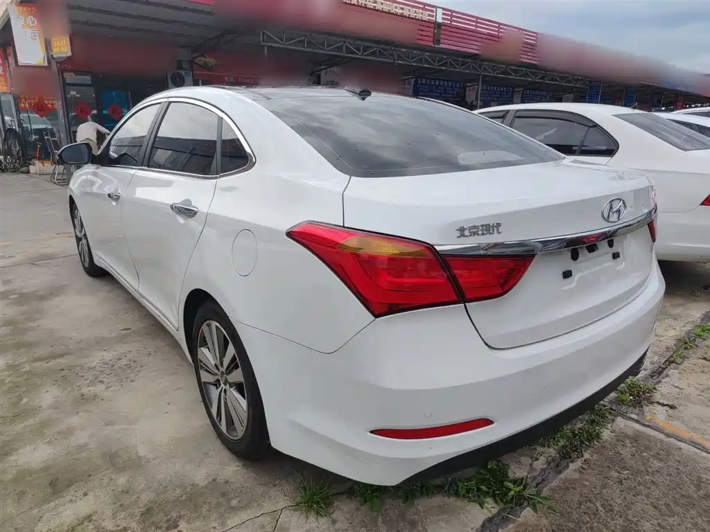 Hyundai Mistra 2014 1.8L Auto Premium DLX фото 5
