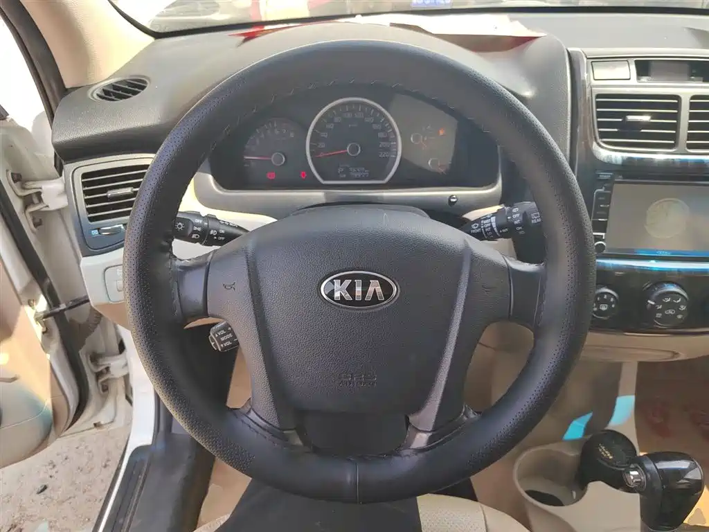 Kia Sportage 2013 2.0L Automatic 2WD GL фото 11