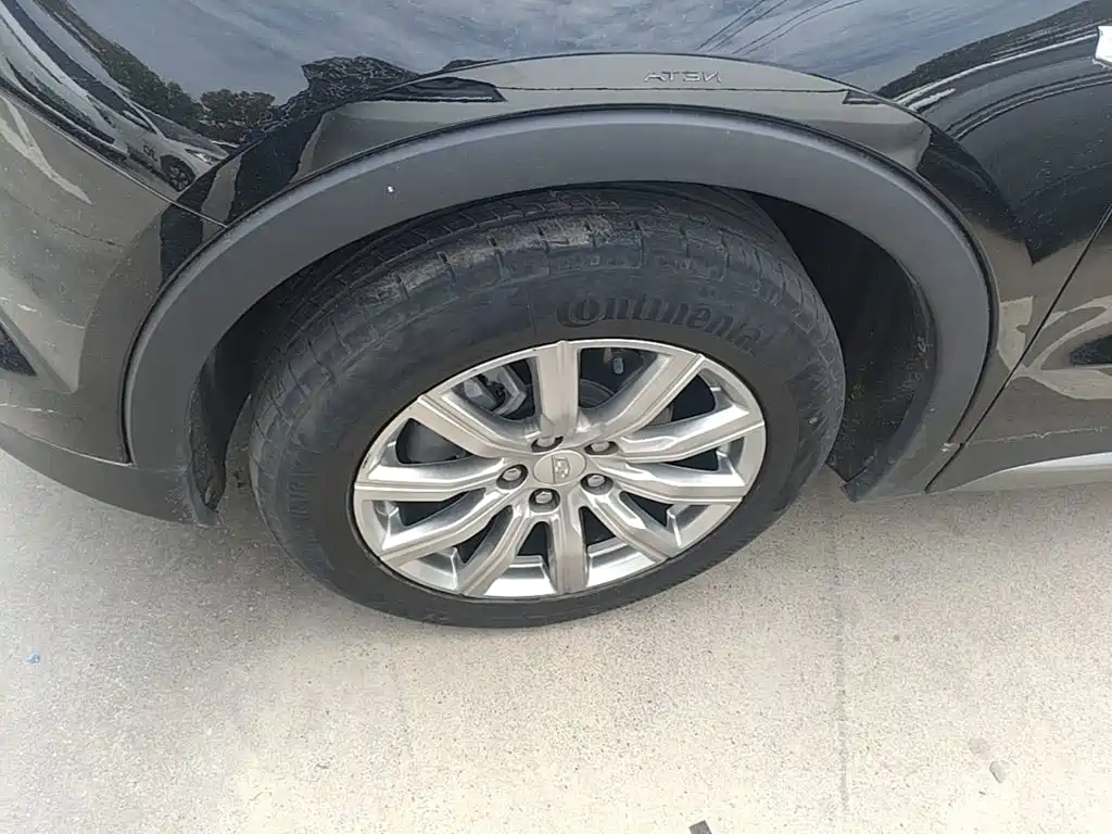 Cadillac XT4 2022 2022 28T FWD Luxury