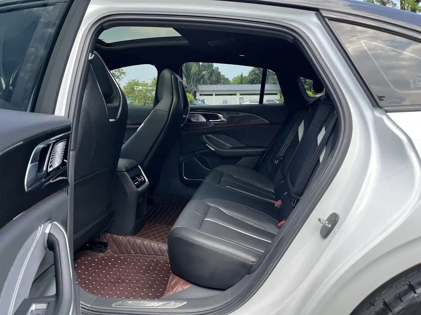 Hongqi H6 2023 2023 2.0T Premium Edition