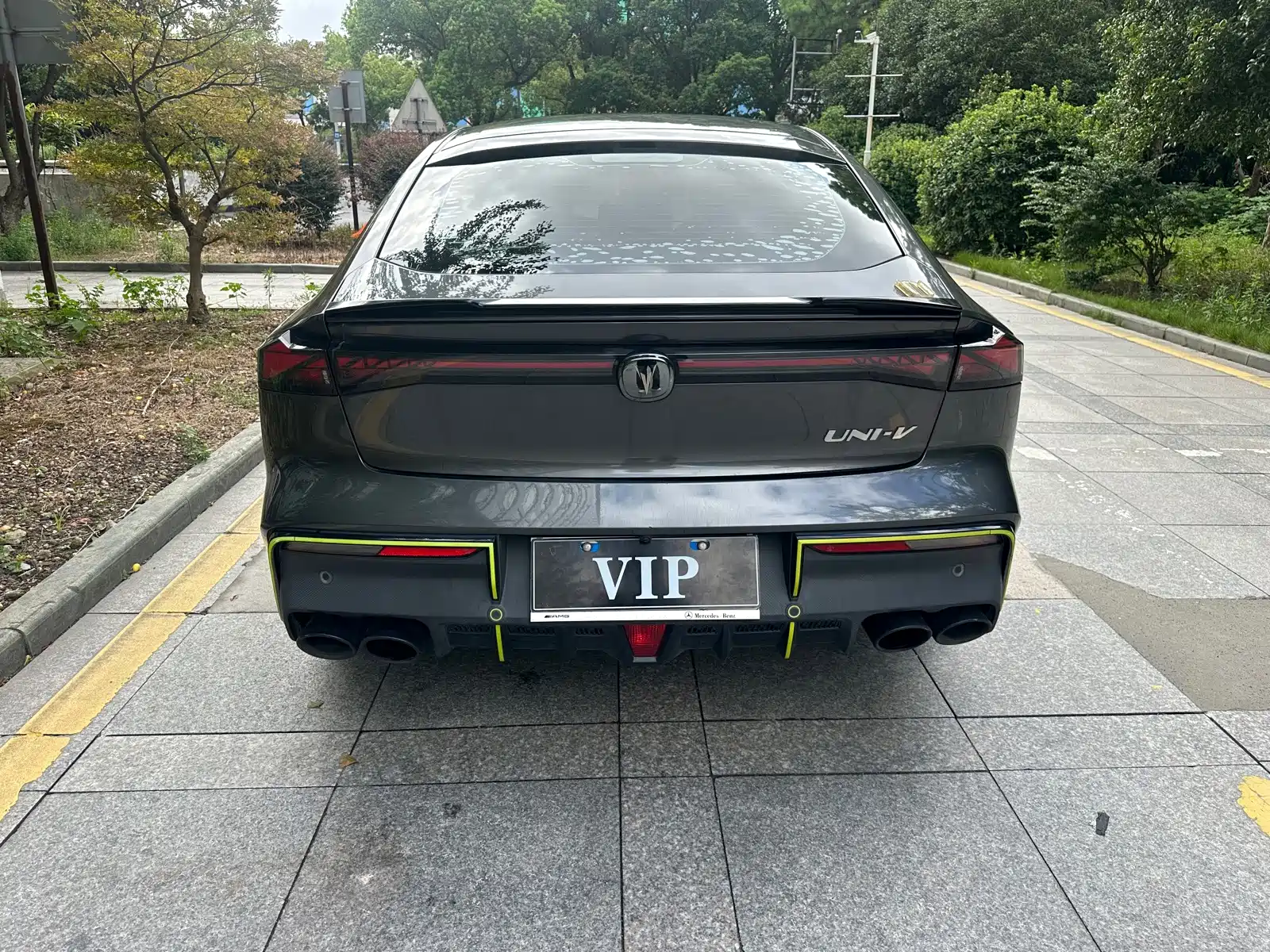 Фото 11 - Changan UNI-V
