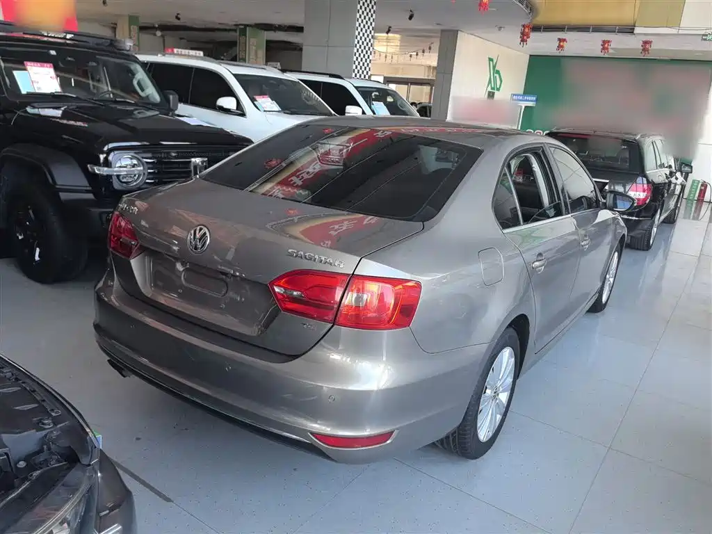 Volkswagen Sagitar 2014 Facelift 1.4TSI Automatic Luxury фото 7