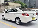 Photo 18 - Peugeot 301
