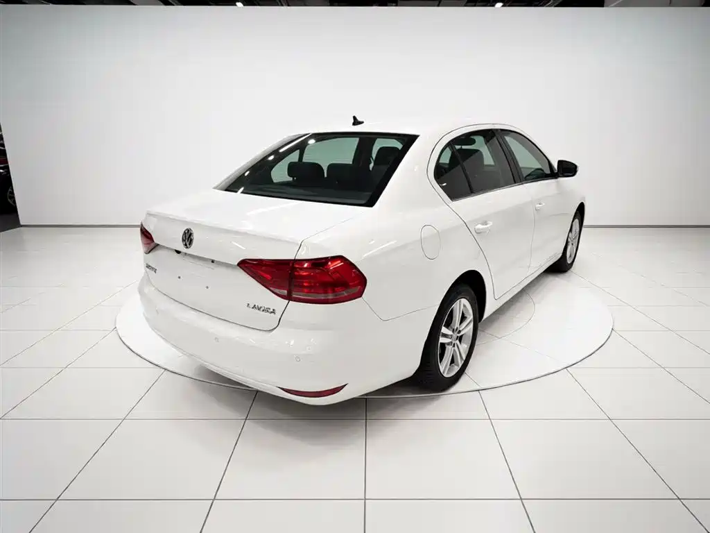 Volkswagen Lavida 2017 1.6L Automatic Trend Edition фото 7