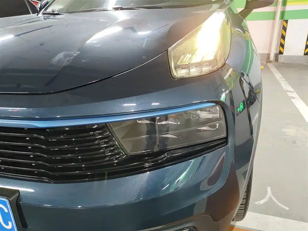 Lynk & Co 01 2017 2.0T 2WD Pro Shine Edition фото 18