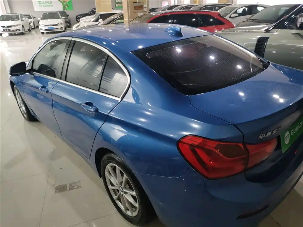 BMW 1 Series 2018 118i Fashion Edition фото 5