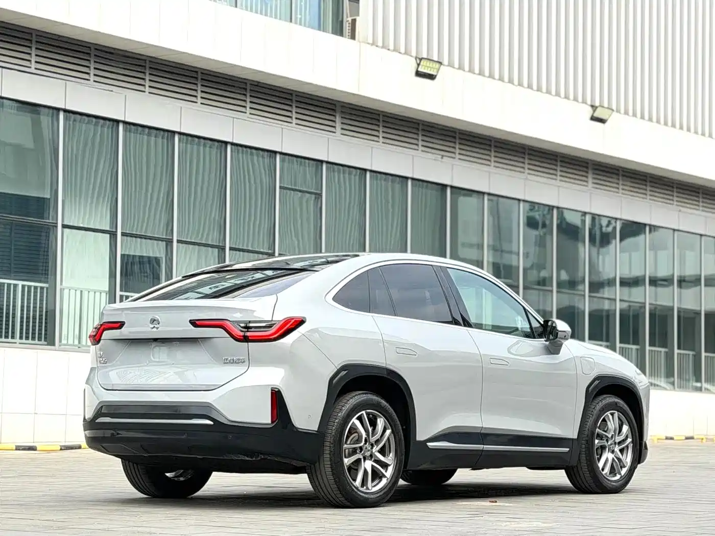 NIO NIO EC6