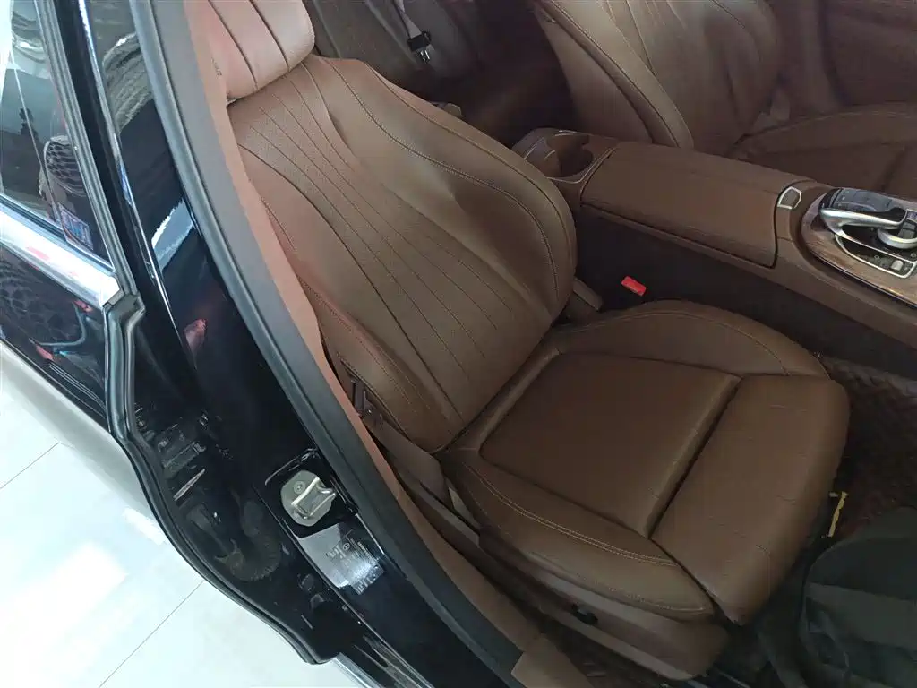 Mercedes-Benz E-Class 2018 Facelift E 200 L фото 20
