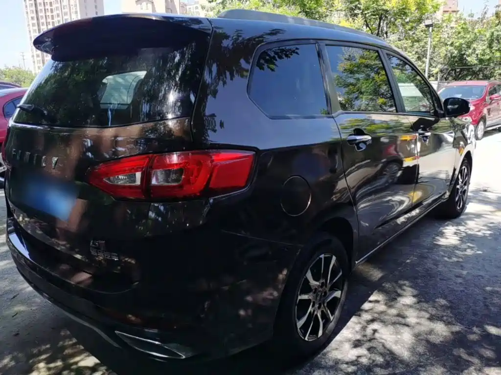 Haima Famila F7 2018 2017 Model 1.5T 7-Seater Automatic Flagship
