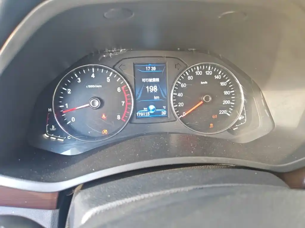 FAW Senya R7 2017 2017 Model 1.6L Automatic Smart