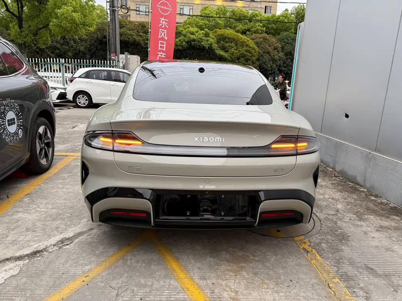 XIAOMI CAR XIAOMI SU7