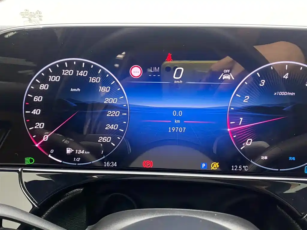 Mercedes-Benz E-Class 2024 Facelift E 300 L Luxury фото 15