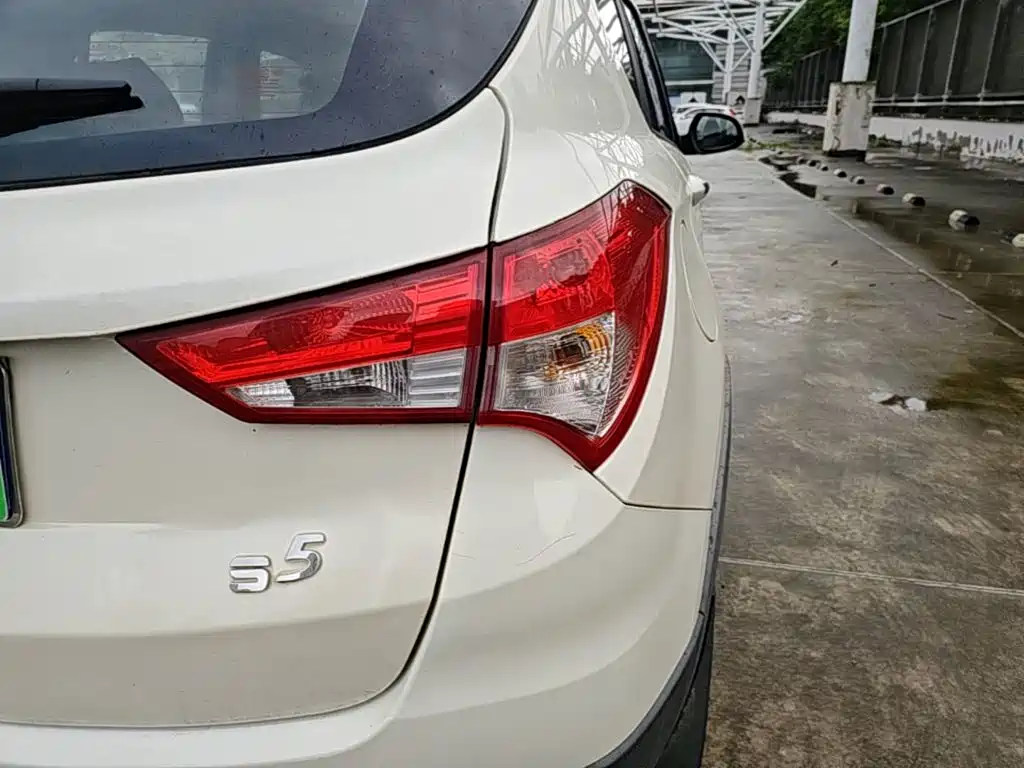 Haima S5 2016 2016 1.6L Manual Luxury Tech Edition