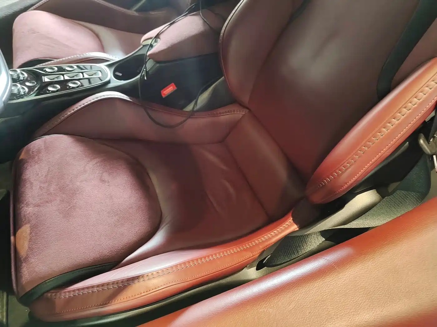 MCLAREN GT