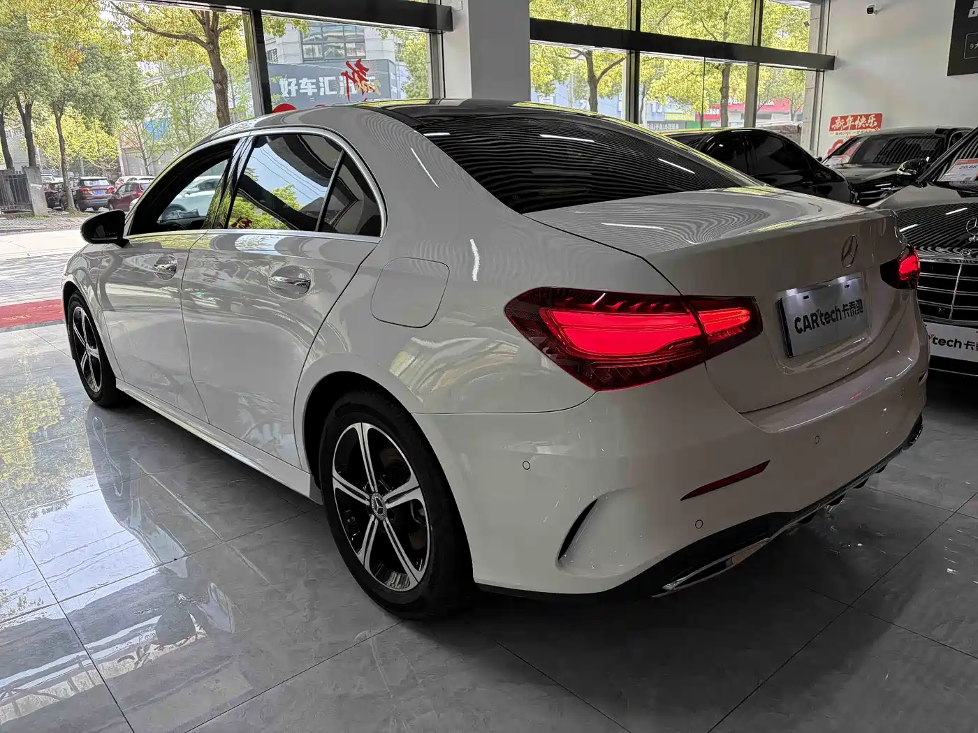 Mercedes-Benz A-Class 2024 A 200 L Fashion Edition фото 4