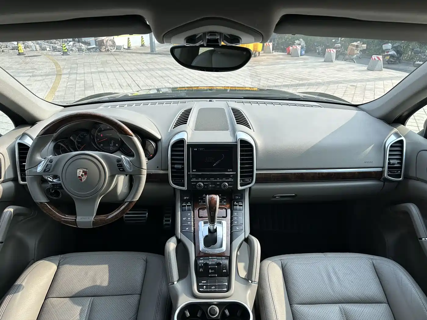 Porsche Cayenne 2011 Cayenne 3.0T фото 12