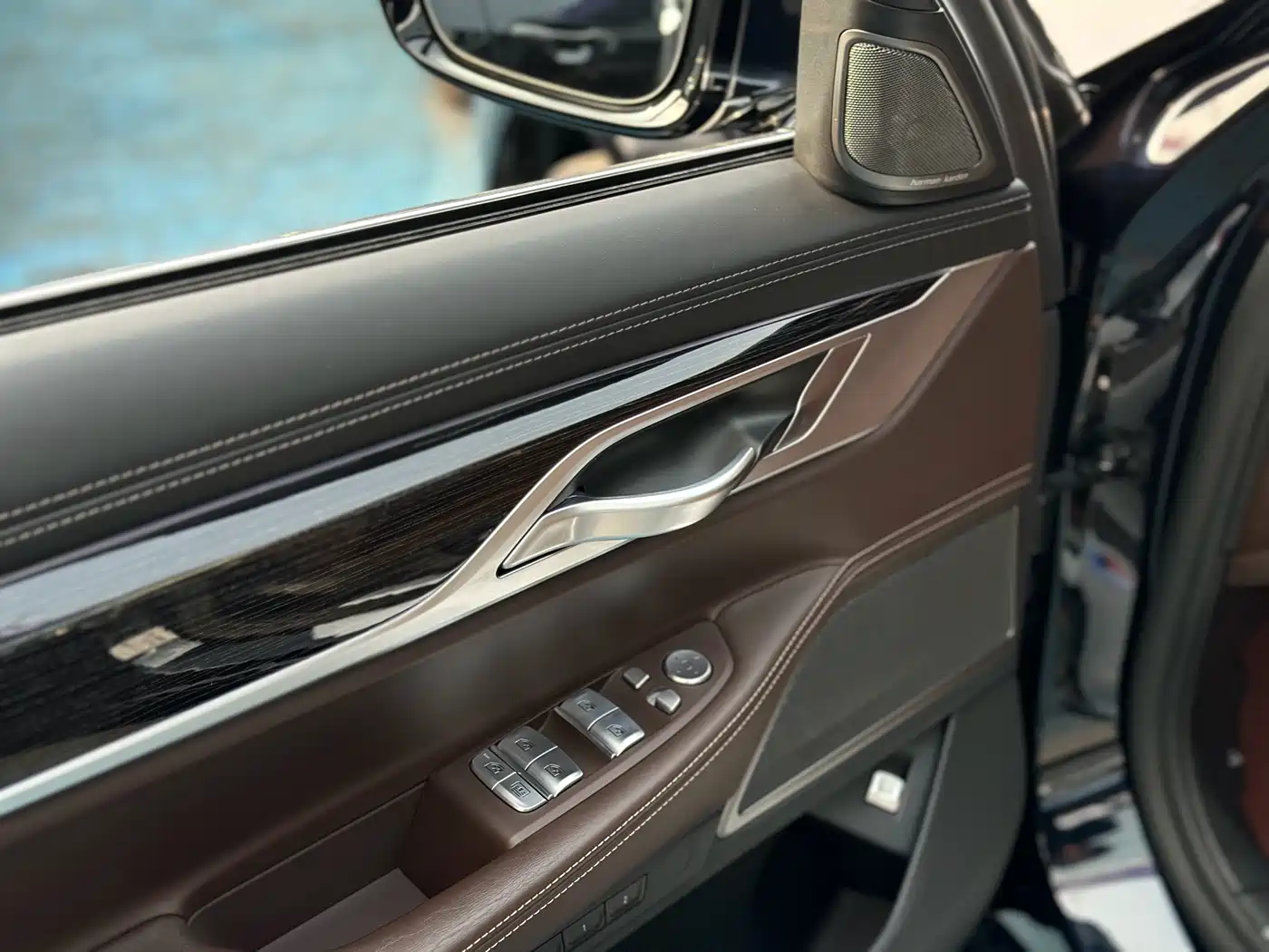 BMW 7 Series 2021 Model 730Li M Sport Package фото 3
