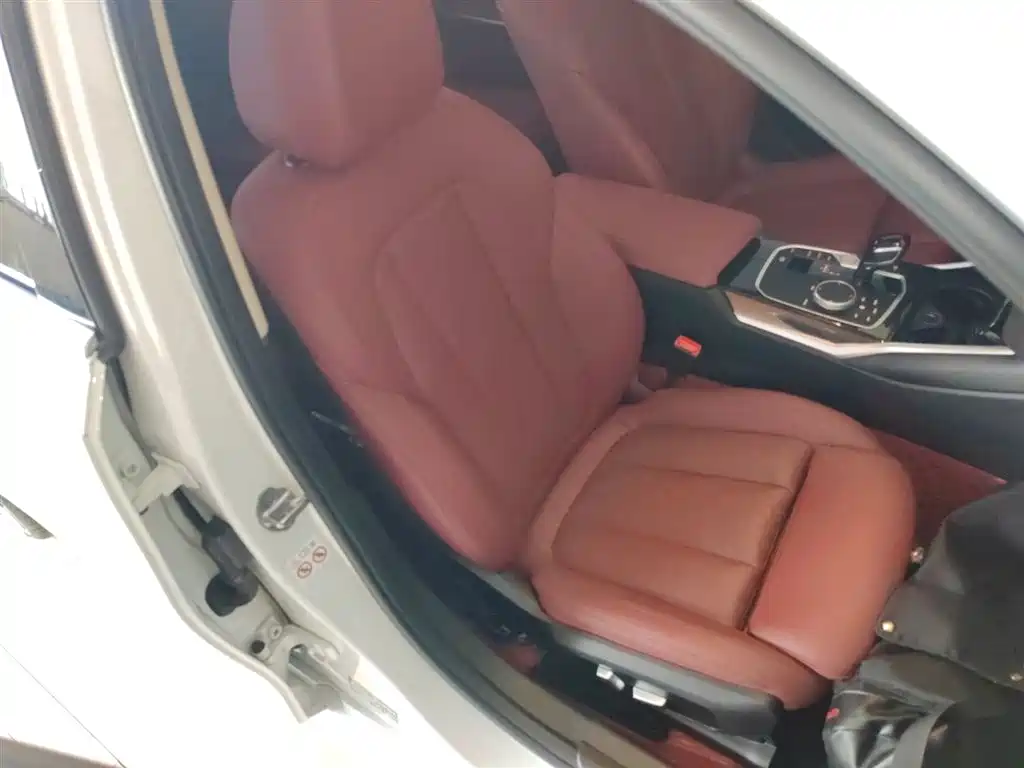 BMW 3 Series 2022 325Li M Sport Package фото 25