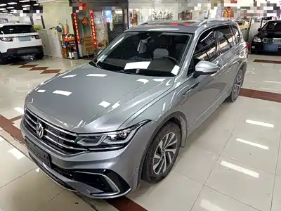 Volkswagen Tiguan L PHEV