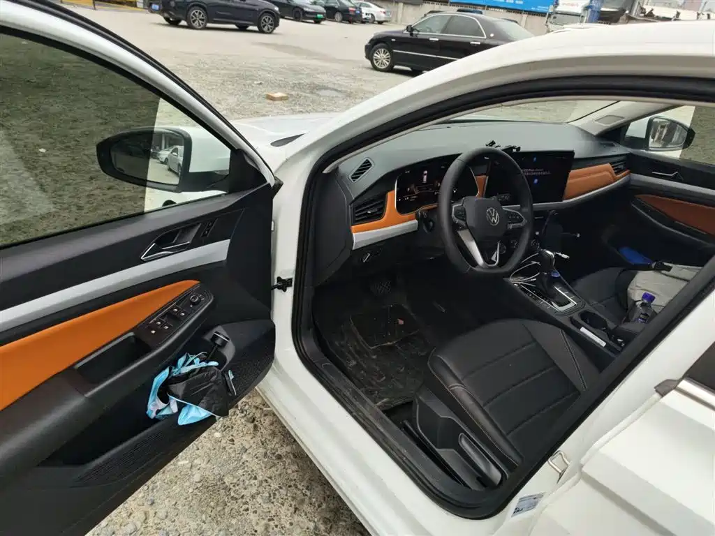 Volkswagen Bora 2025 200TSI DSG Joy Ride Navigation Edition фото 14
