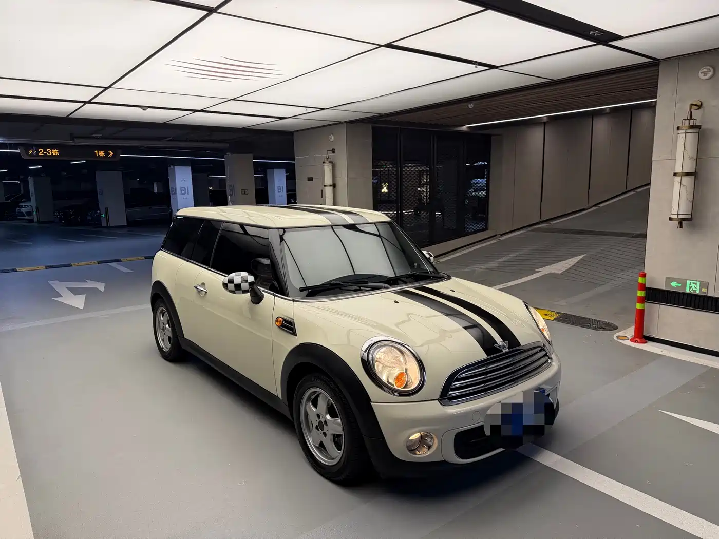 MINI CLUBMAN 2011 2011 1.6L ONE