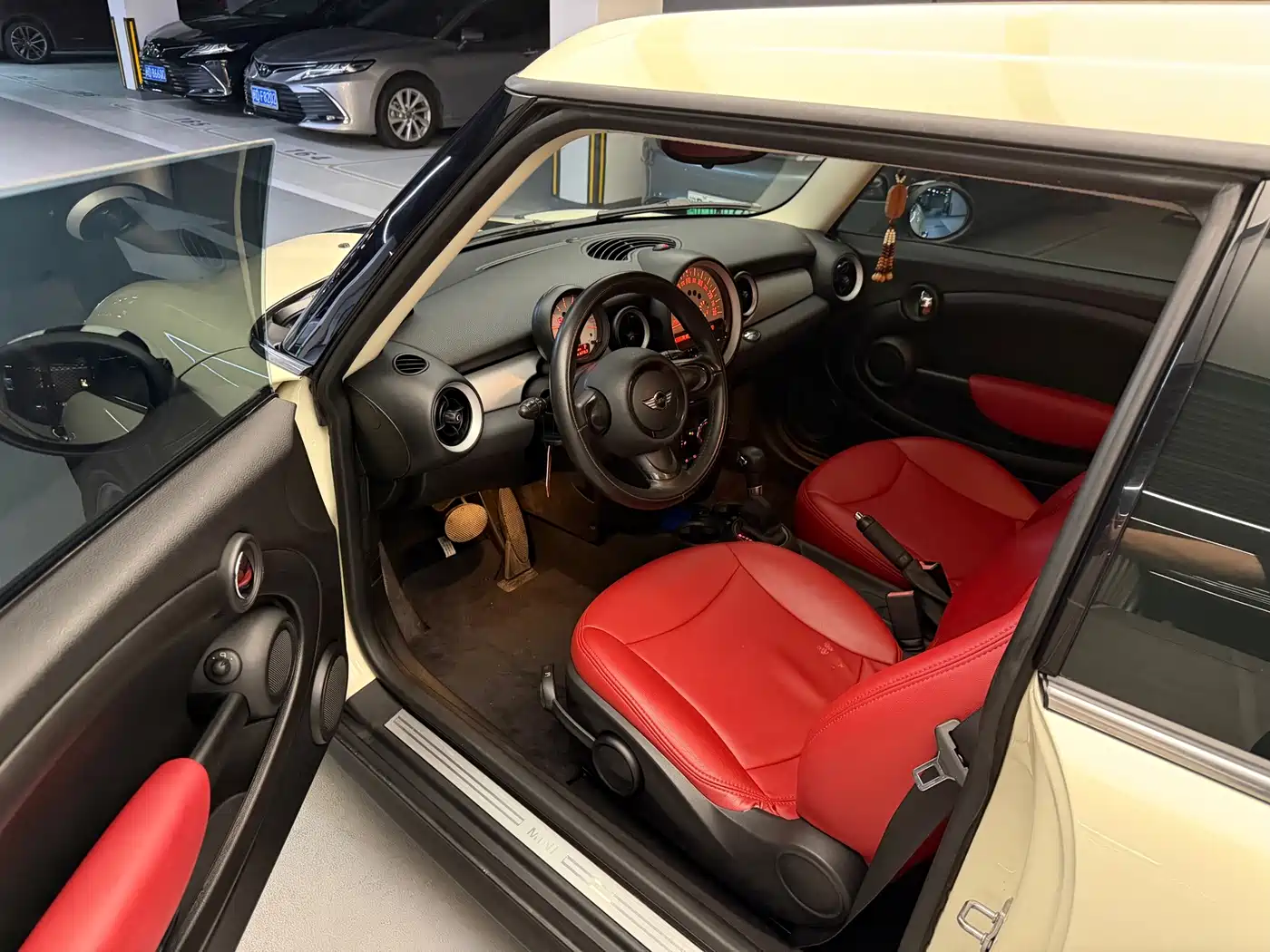 MINI CLUBMAN 2011 2011 1.6L ONE