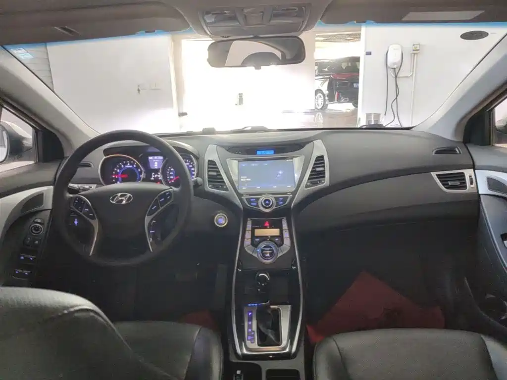 Hyundai Langdong 2015 1.6L Auto Exclusive фото 10