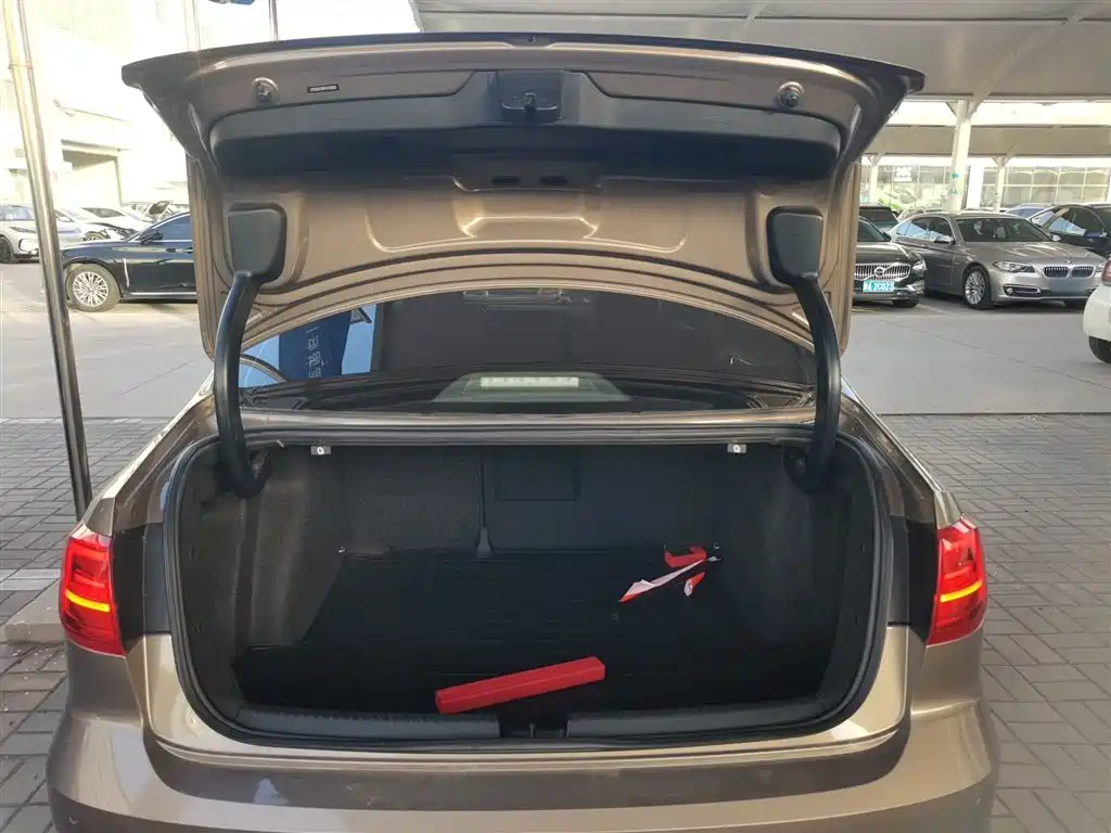 Volkswagen Sagitar 2015 280TSI Automatic Flagship фото 15