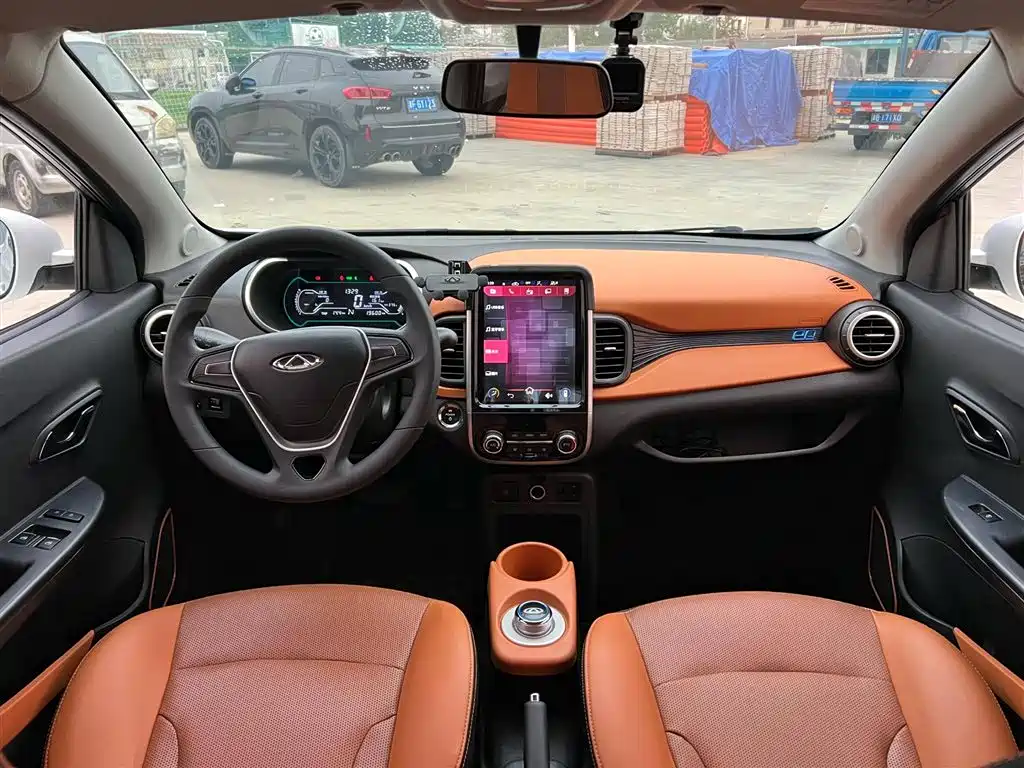 QQ New Energy Little Ant 2018 2018 400 4-Seater Smart Luxury Edition