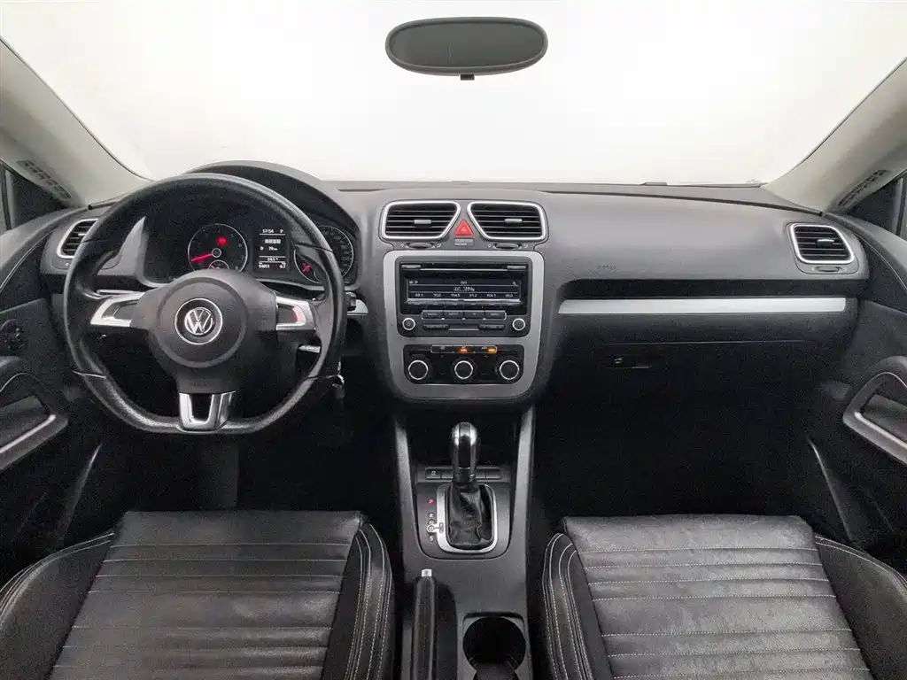 Volkswagen Scirocco 2011 1.4TSI Single Turbo Style Edition фото 5