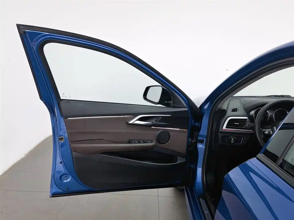 BMW 1 Series 2020 Model 120i M Sport Package фото 8