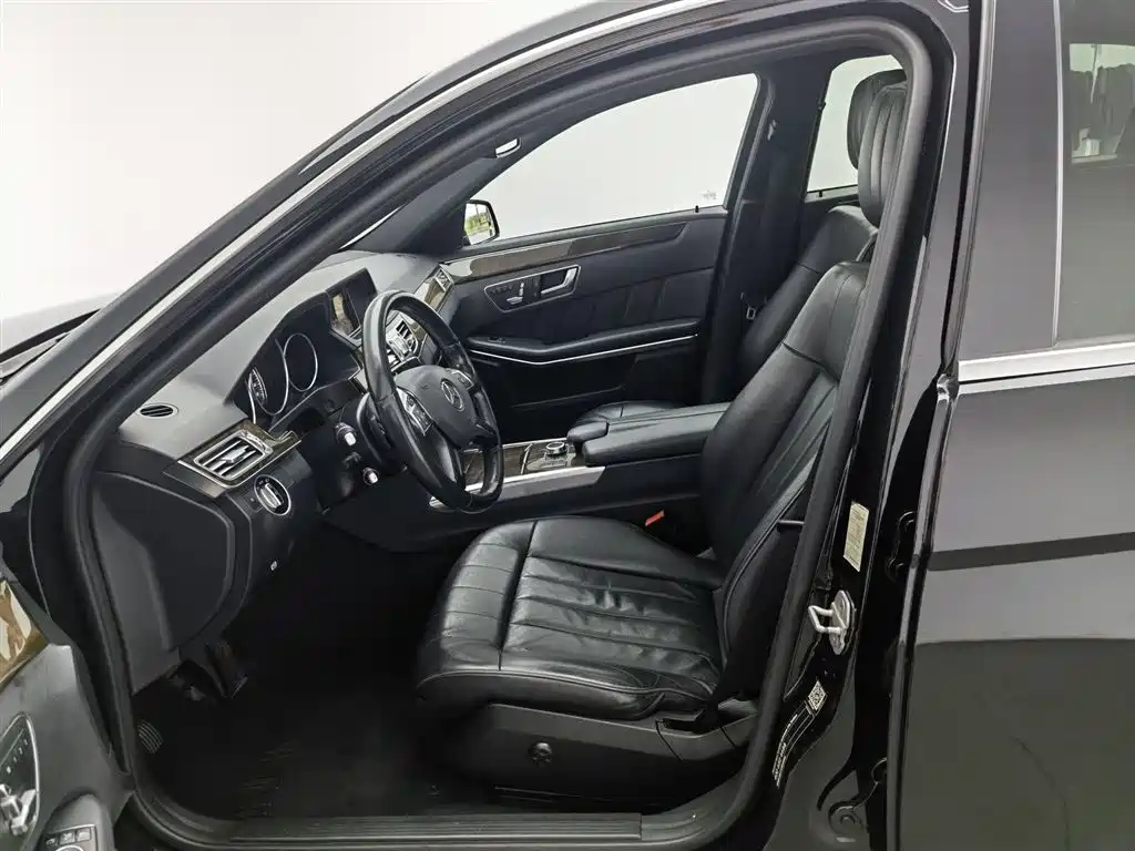 Mercedes-Benz E-Class 2015 E 260 L Luxury фото 10