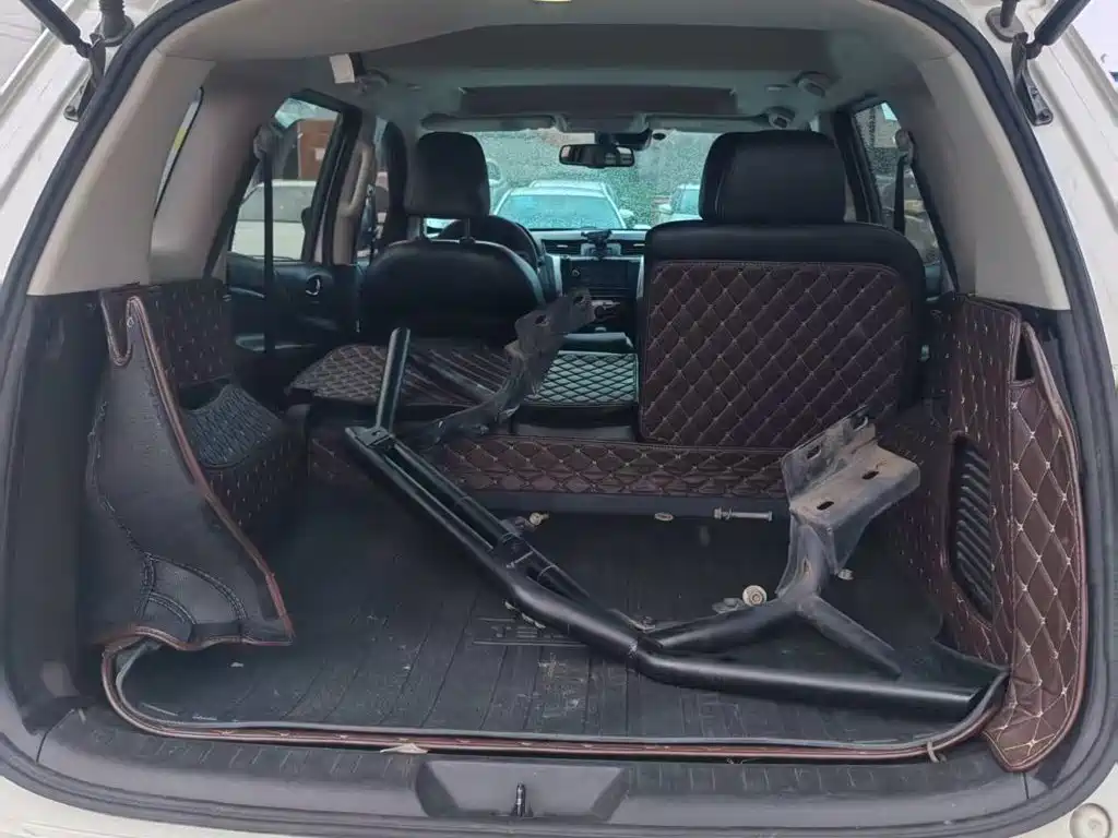 Nissan Terra 2018 2018 2.5L Automatic AWD Flagship