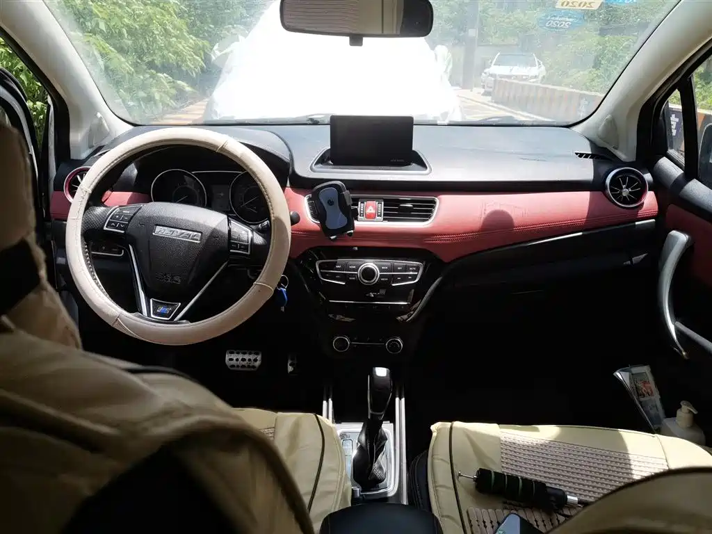 Haval H1 2016 Blue Label 1.5L AMT Luxury фото 13