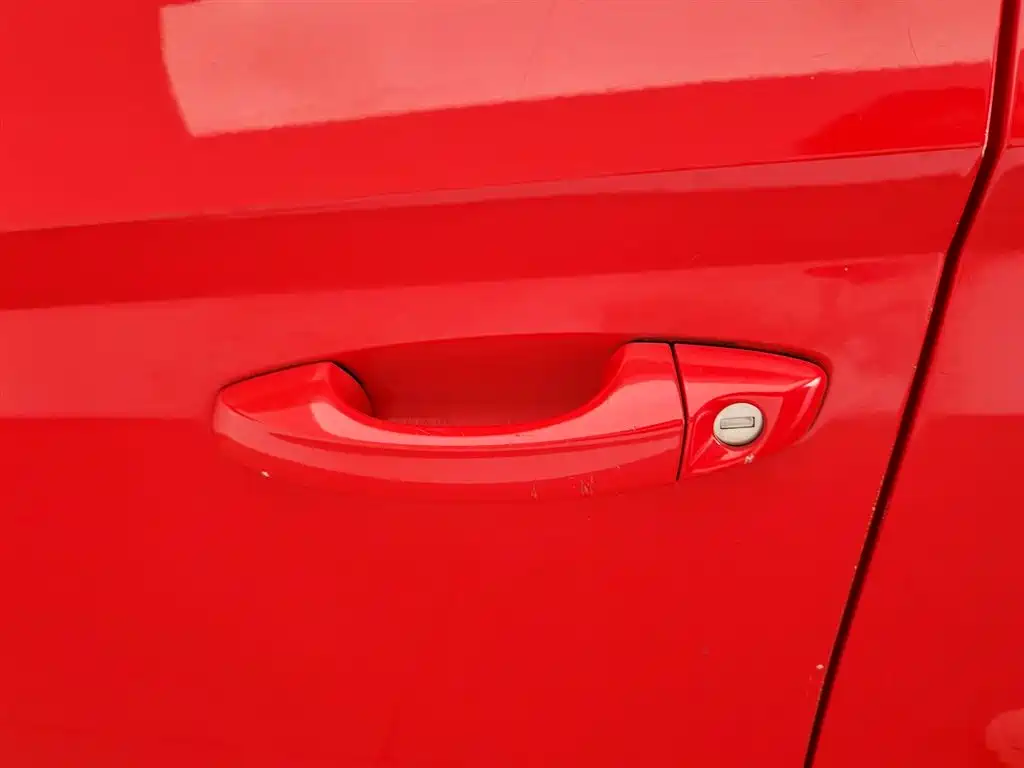 Škoda Fabia 2017 1.4L Auto Car Enjoy Edition фото 18