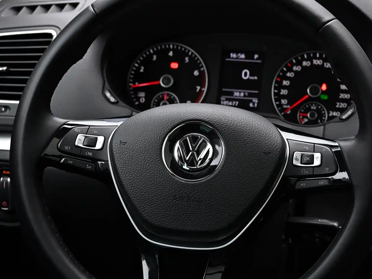 Volkswagen Sharan 2018 380TSI Comfort 7-Seater фото 32