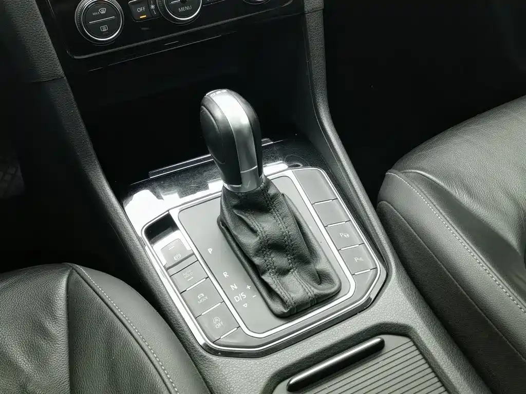 Volkswagen Golf (Import) 2015 1.4TSI Sportsvan фото 13